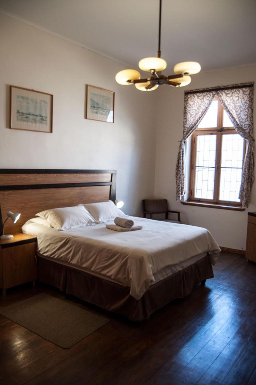 Lüderitz Historical Guesthouse - Self Catering Apartments מראה חיצוני תמונה