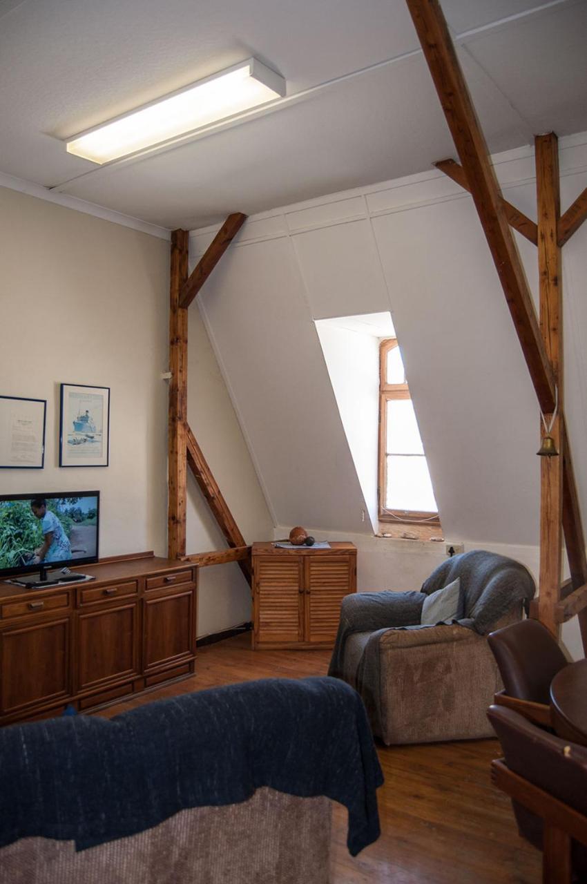 Lüderitz Historical Guesthouse - Self Catering Apartments מראה חיצוני תמונה
